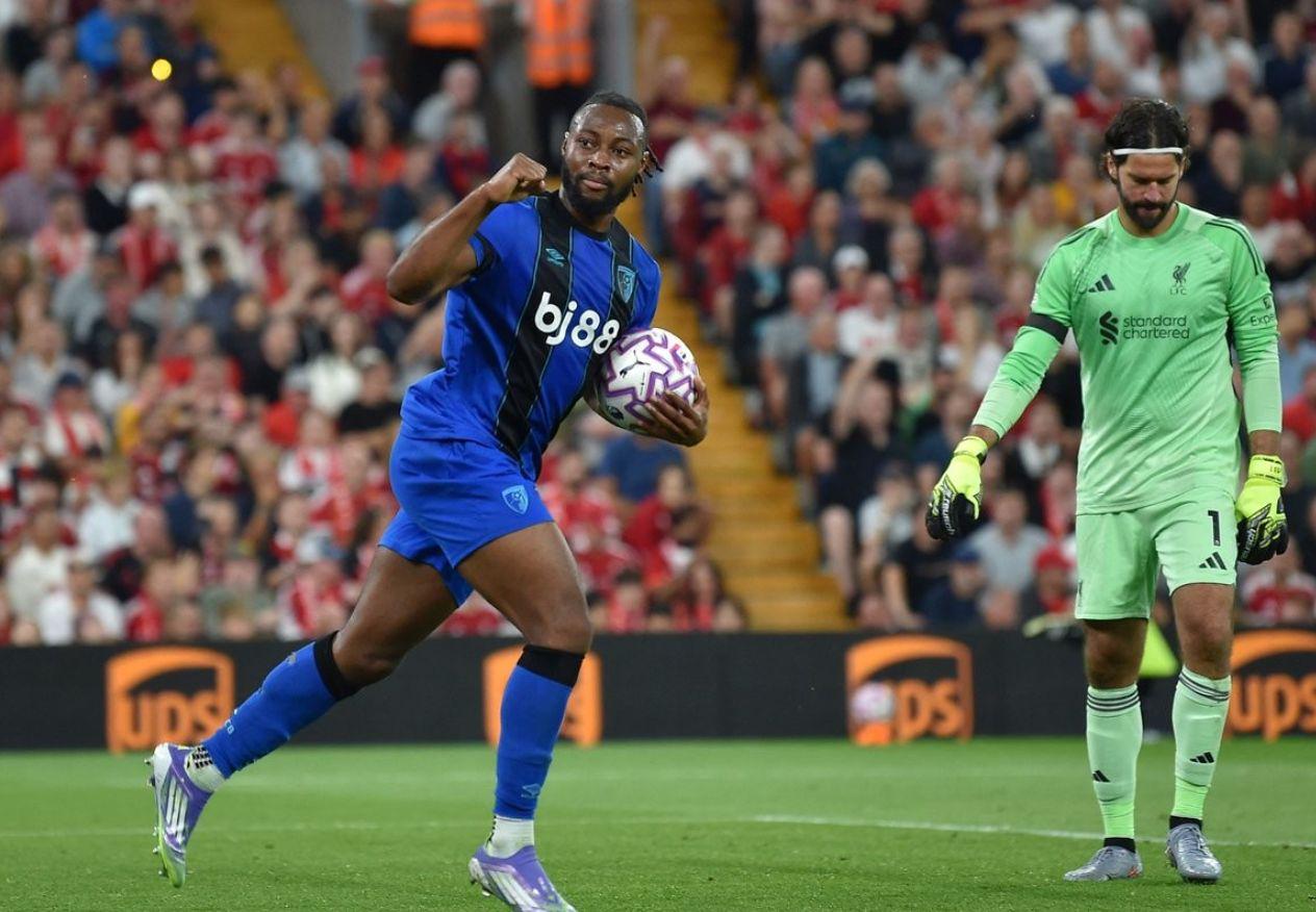 接下来的一, 球员们则集, 了疯狂的反