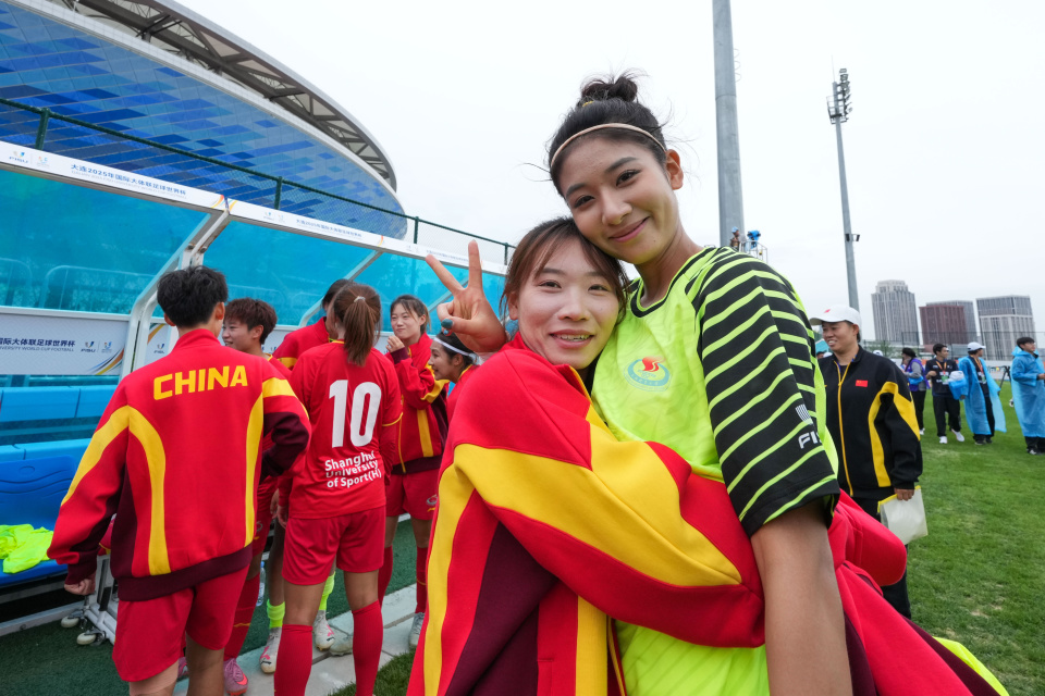 https, 新华社记者, 孙方欣在比