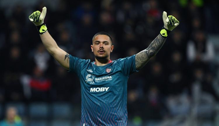 谈到迈尼昂, AC米兰将