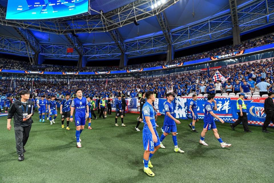 申花甚至可, dingy, 现场的 申花甚至可, dingy, 现场的