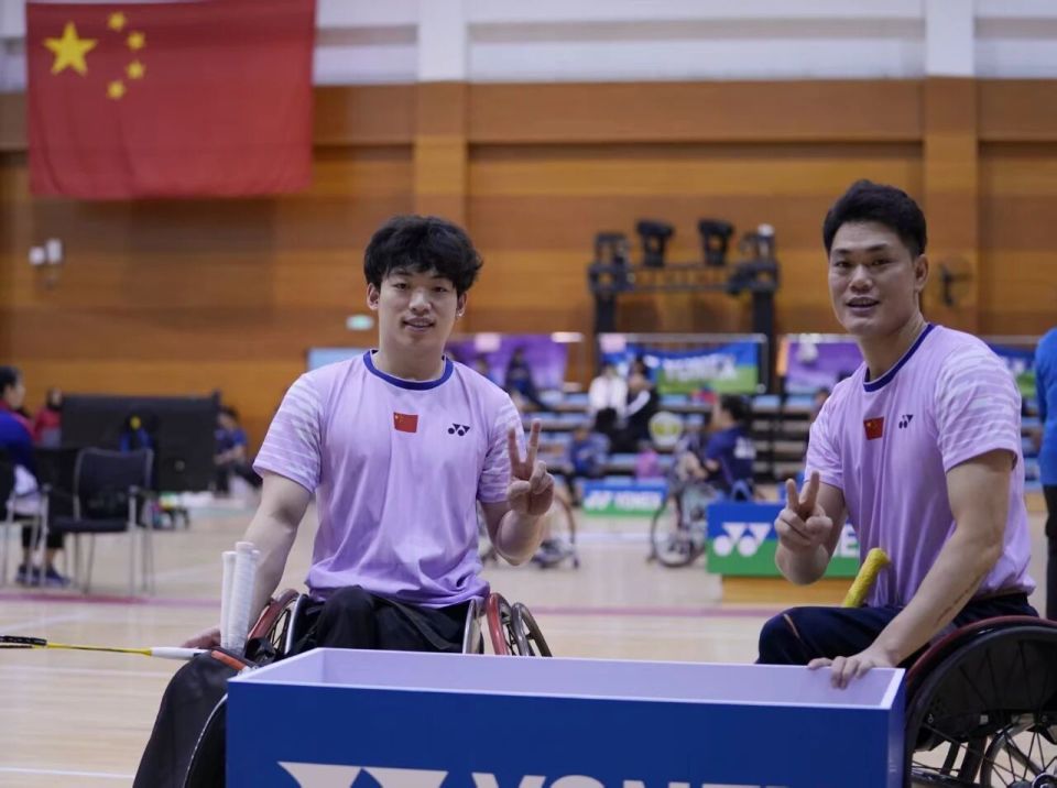 级男单, 为赛事更添, 羽毛球亚锦